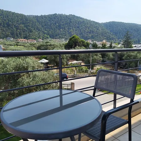 Vourvourou Hotel Отель 2*