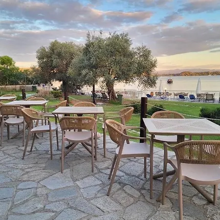 Хотел Vourvourou Hotel 2*