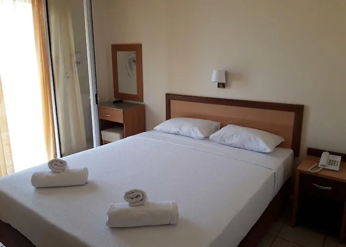 Vourvourou Hotel Вурвуру