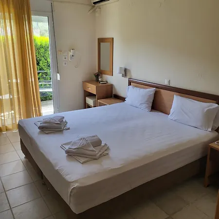 ホテル Vourvourou Hotel