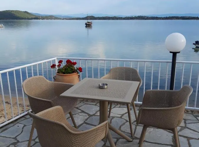 Hotel Vourvourou Hotel 2*